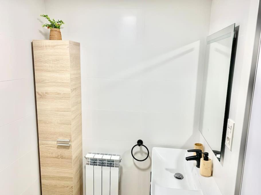 Apartamento Gascona Centro Con Parking Oviedo Exterior foto